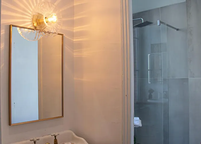 Particulier Remois Proche Cathedrale * Reims