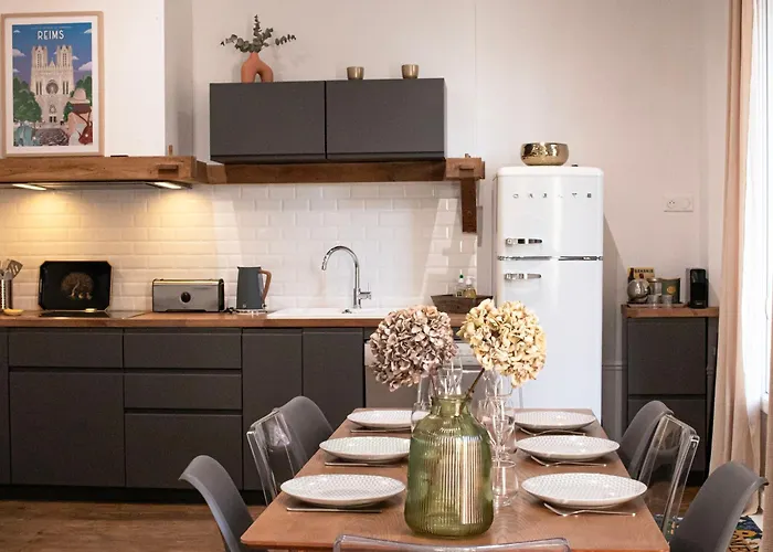 Particulier Remois Proche Cathedrale Villa Reims